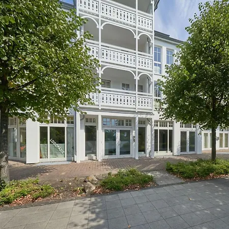 Moderne In Mit Balkon, Wlan Und Ahoi-rabatt * Sellin (Rugen)
