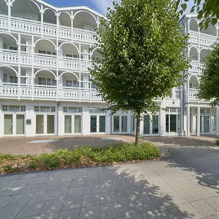 Moderne In Mit Balkon, Wlan Und Ahoi-rabatt Daire Sellin (Rugen)